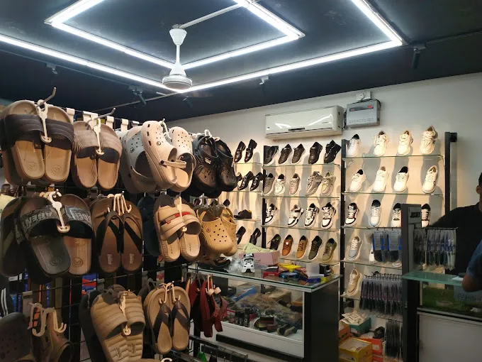 BLACK AND WHITE Foot Wear